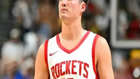 前东家联手挖角！英媒称达曼欲以70万镑周薪签下亨德森。